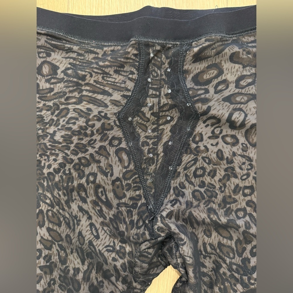 Women’s Leopard Print High Waist Leggings Black Size 6-8 - Picture 4 of 7